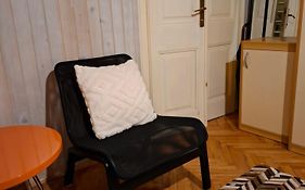 Studio Ella